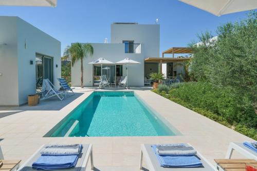 New Stylish Villa Tessera with Private Pool And Bbq — 4-Star Luxury Hotel in Rethymno, Greece