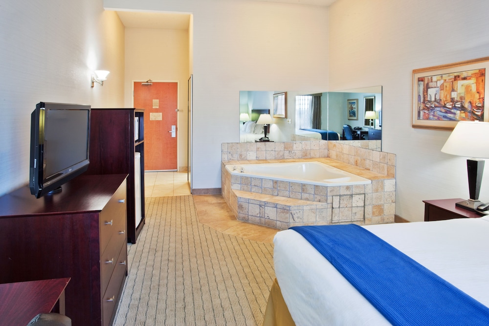 Holiday Inn Express Hotel & Suites Bremen - photo 3