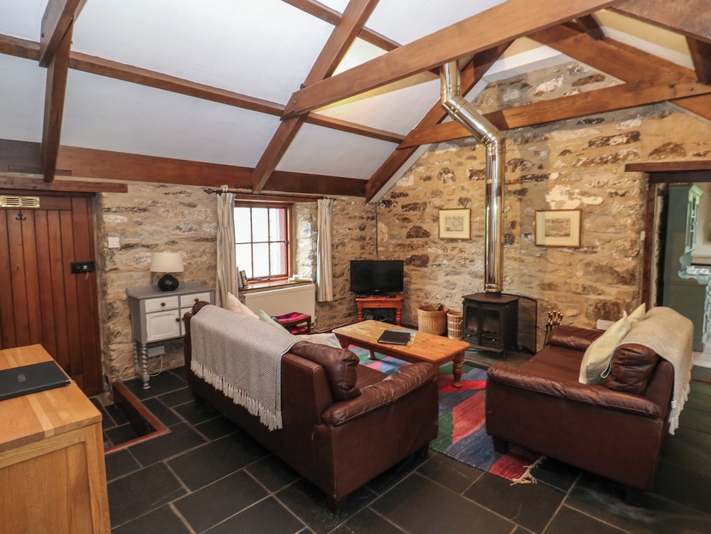 Preseli Hills Cottage — 4-Star Luxury Hotel in Fishguard, United Kingdom
