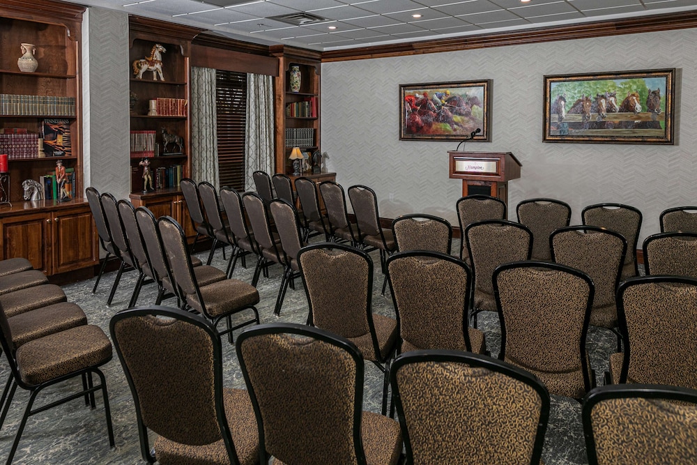 Hampton Inn & Suites Nashville Green Hills - photo 47