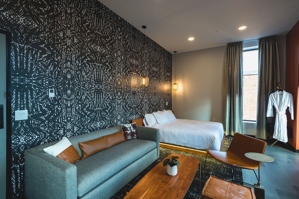 The Vault Hotel - photo 7