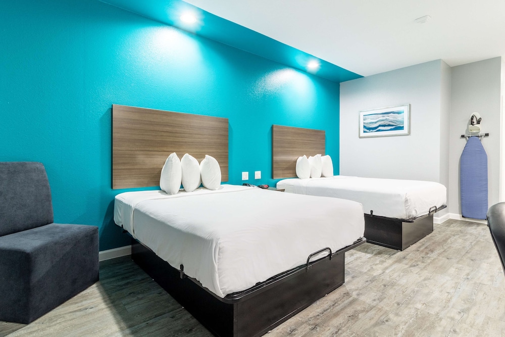 Americas Best Value Inn and Suites Kingwood IAH Airport - photo 6