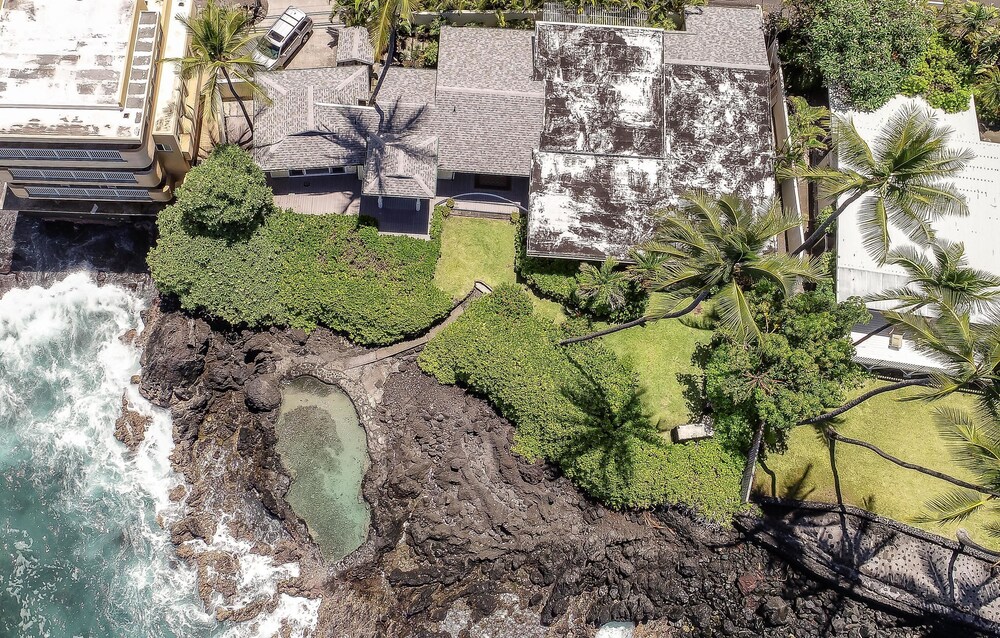 Hale Huna Kai Oceanfront By Redawning — Kailua Kona