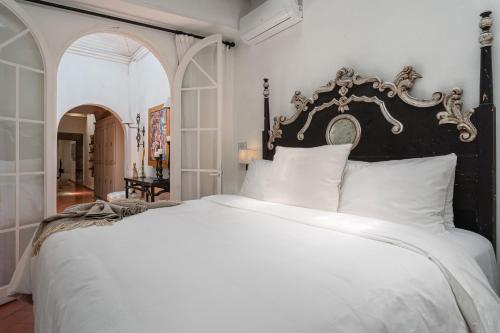 Casa Jari 2BR Centro Home with Rooftop Terrace — 4-Star Luxury Hotel in San Miguel De Allende, Mexico