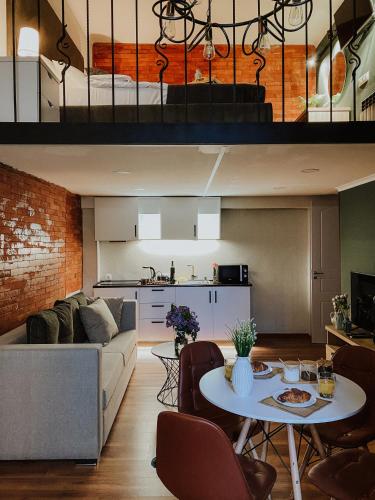 Luxury Duplex Suites City Center
