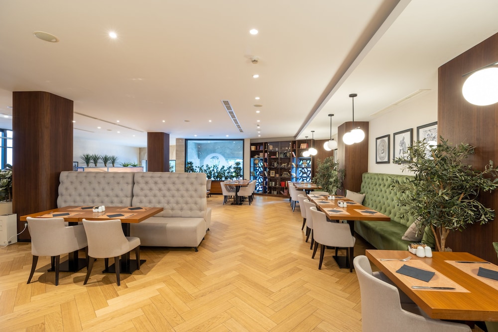 מזון ומשקאות