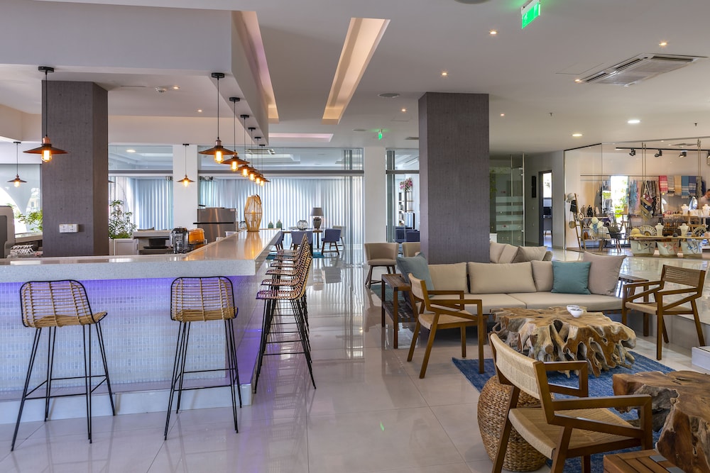 מזון ומשקאות