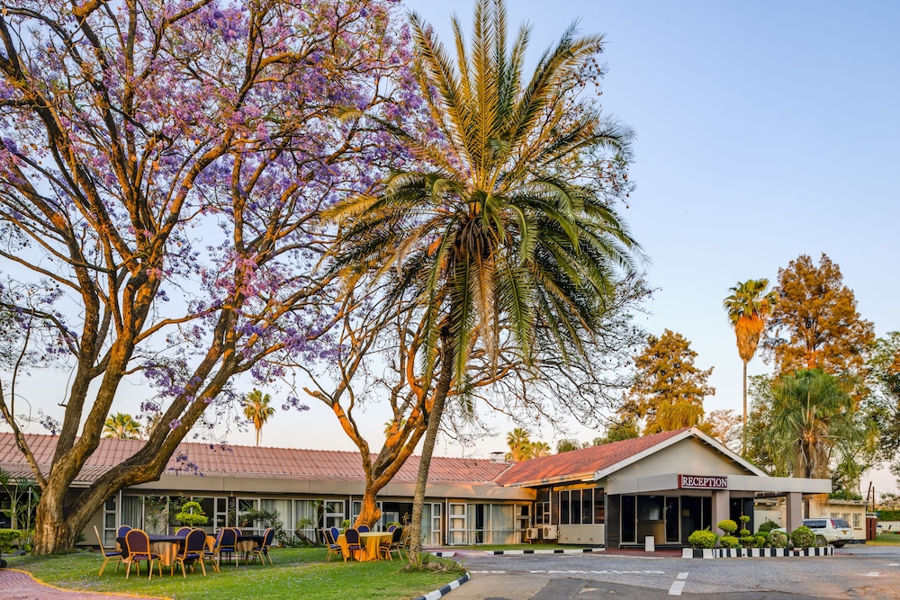 Kadoma Hotel & Conference Centre