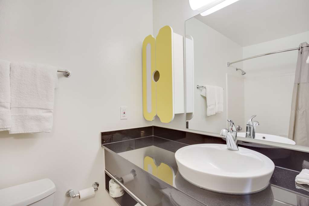 Studio 6 Stafford TX Houston Sugarland - photo 24