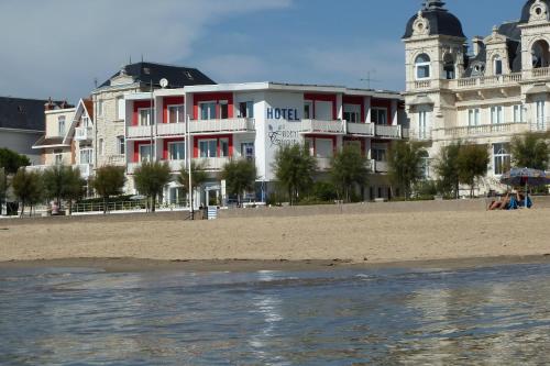 Hotel Le Trident Thyrsé in Royan, France