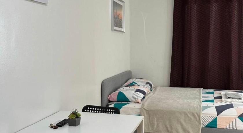 Neat Unit in Holland Park Southwoods — hotel in Binan