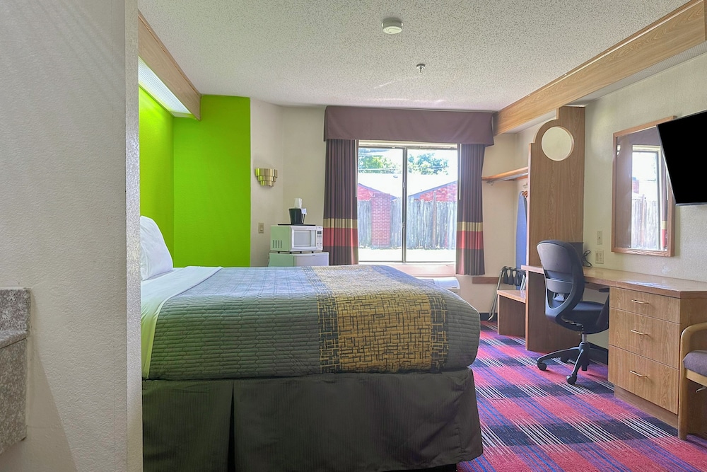 Classic Inn By OYO I 240 Near Memphis Airport - photo 49