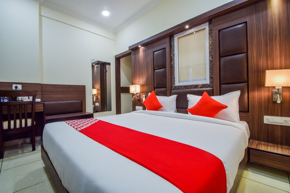 Capital O 23023 Hotel Gyan Garh — Udaipur