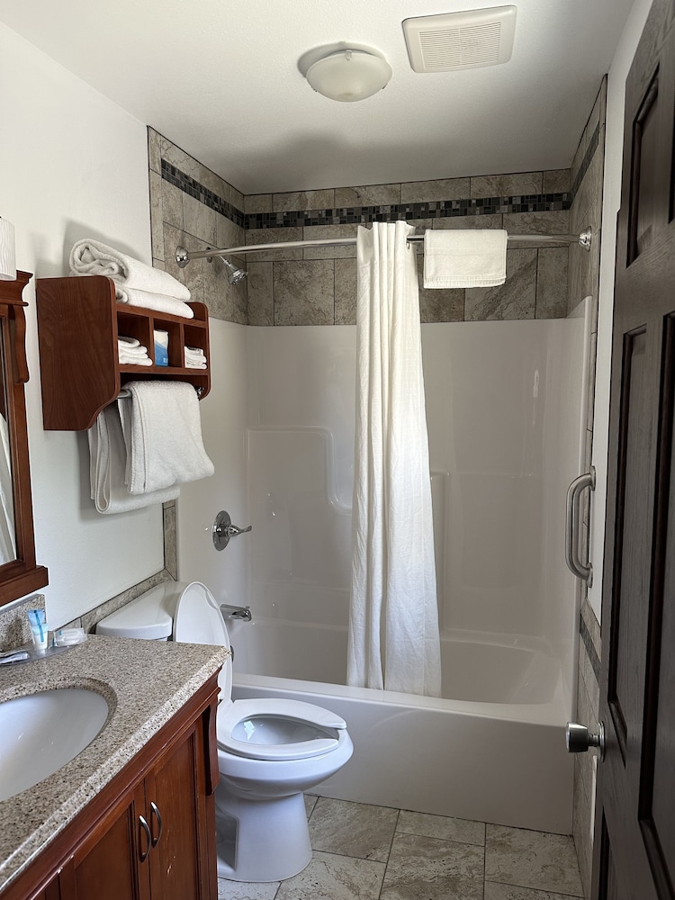 All Star Inn & Suites - photo 353