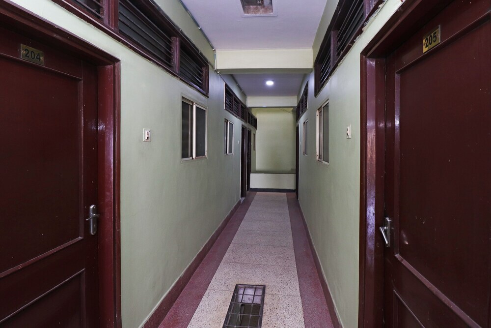 Rajhans Hotel — hotel in Bhopal