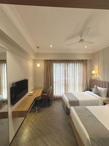 The Stone Hotel - carbon neutral hotel in Unknown City