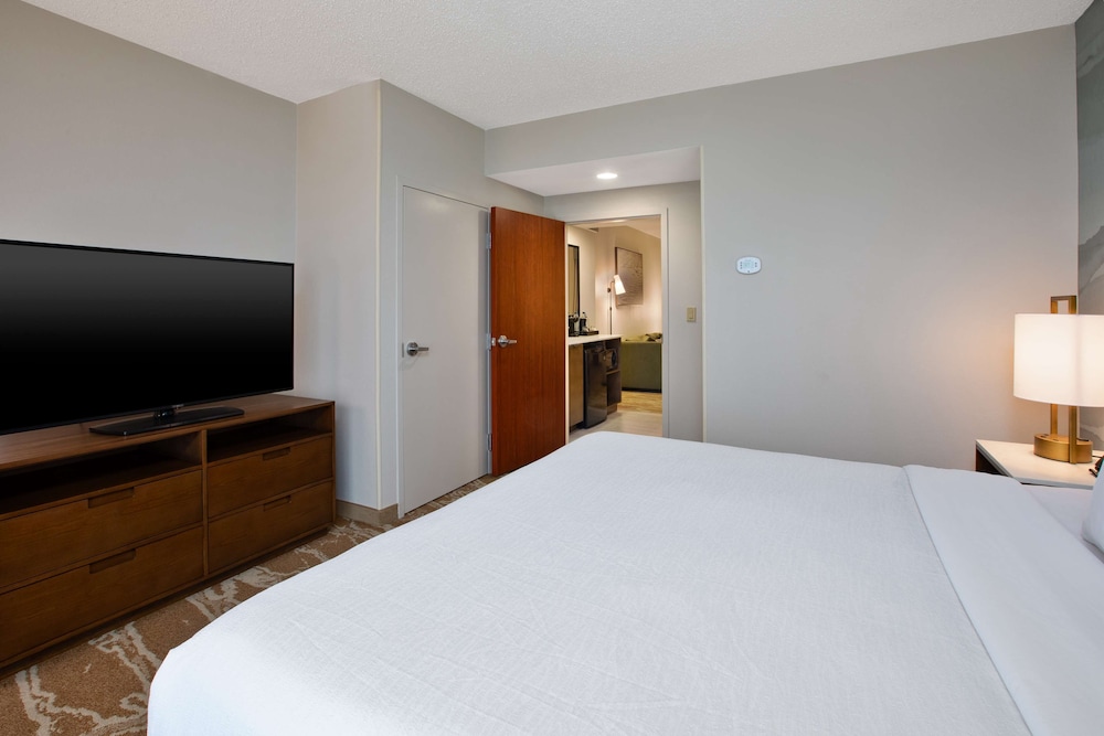 Embassy Suites by Hilton San Marcos Hotel Conference Center - photo 8