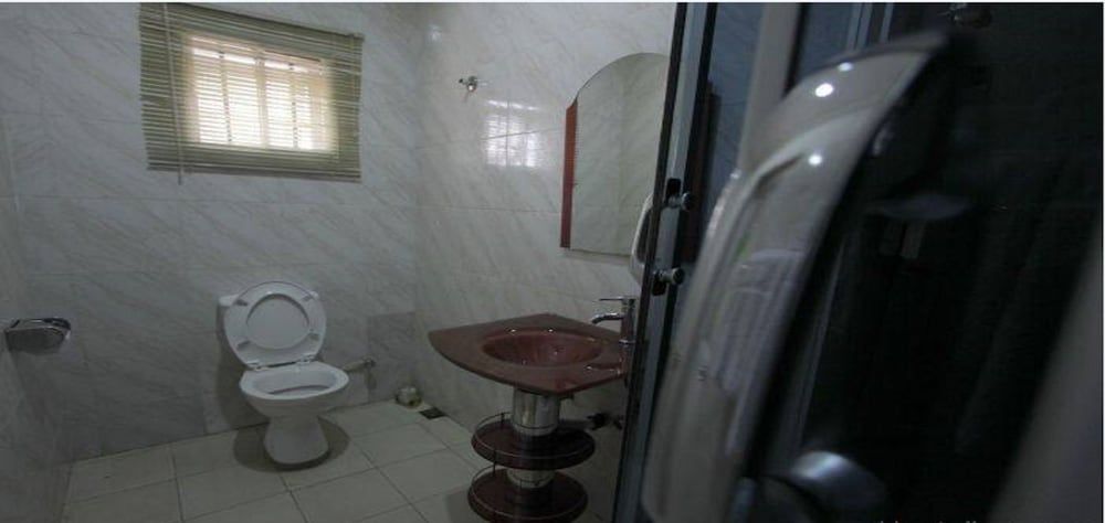 Chamcce Hotel Ajao — Lagos — photo 5