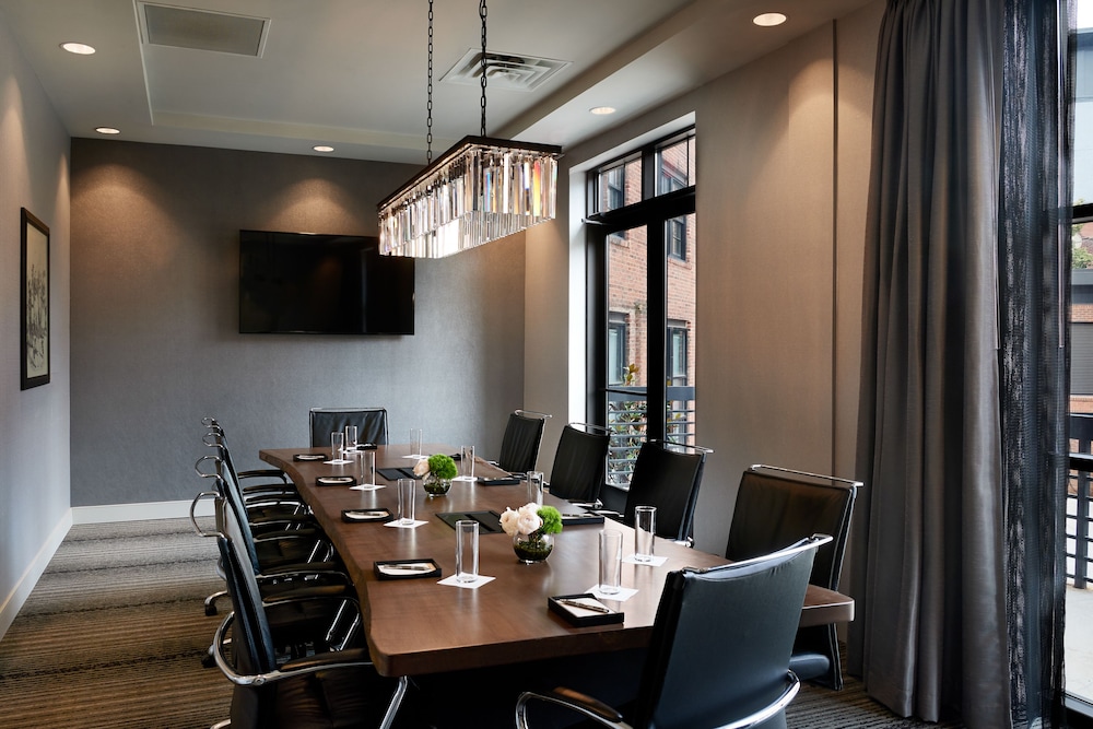 The Foundry Hotel Asheville Curio Collection by Hilton - photo 40