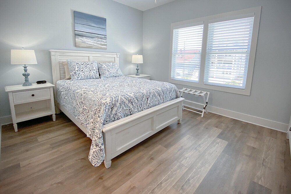 Seaside Unit A Lower by Sea Scape Properties in Wrightsville Beach, United States