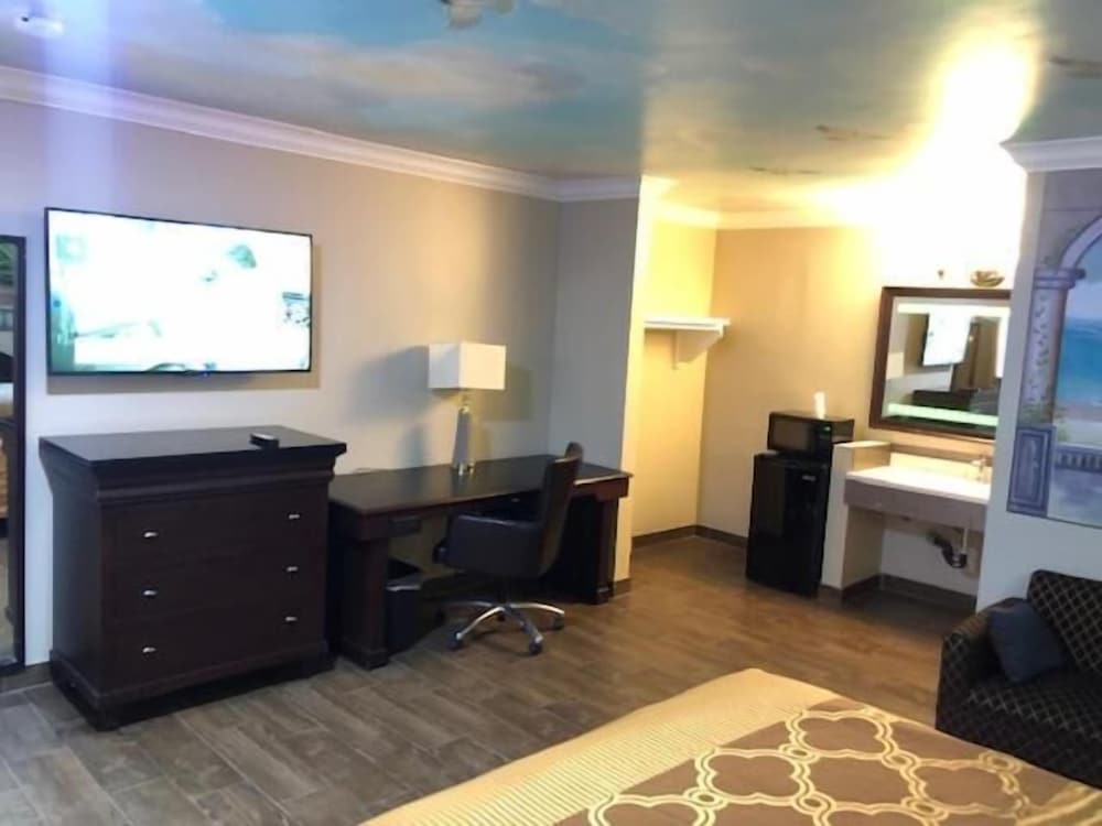 Mesa Motel - photo 21