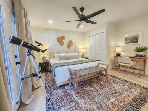 Sedona Oasis Luxe Home with Views Hot Tub and More — 4-Star Luxury Hotel in Sedona, United States