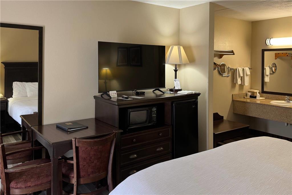Quality Inn West Branson Theatre District - photo 17