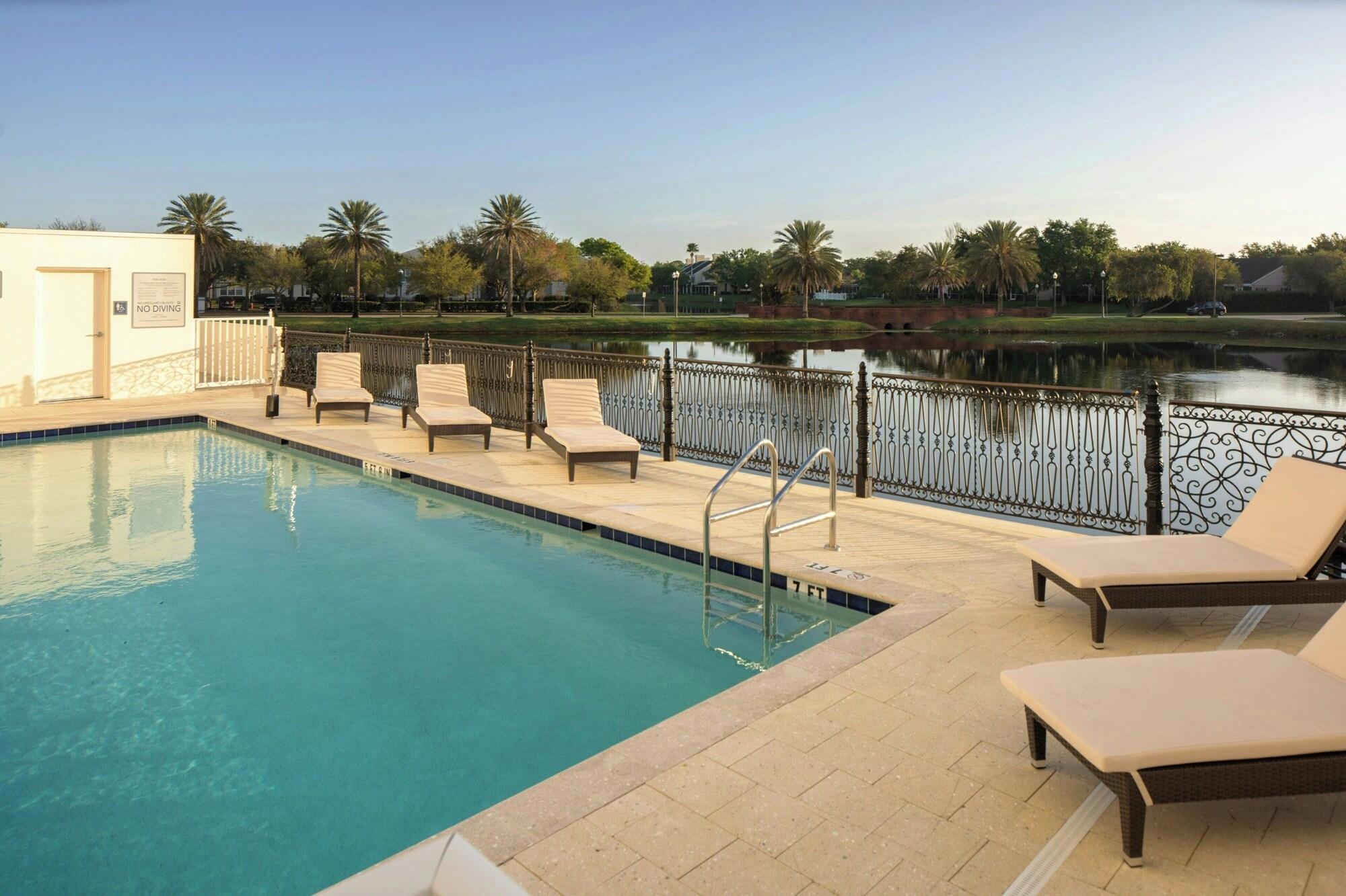The Karol Hotel St. Petersburg Clearwater a Tribute Portfolio Hotel - photo 3