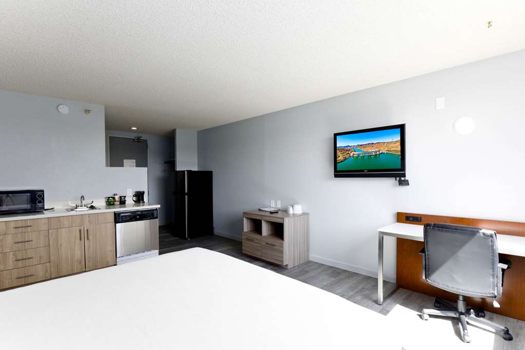 Studio6 Suites Lake Havasu City AZ - photo 9