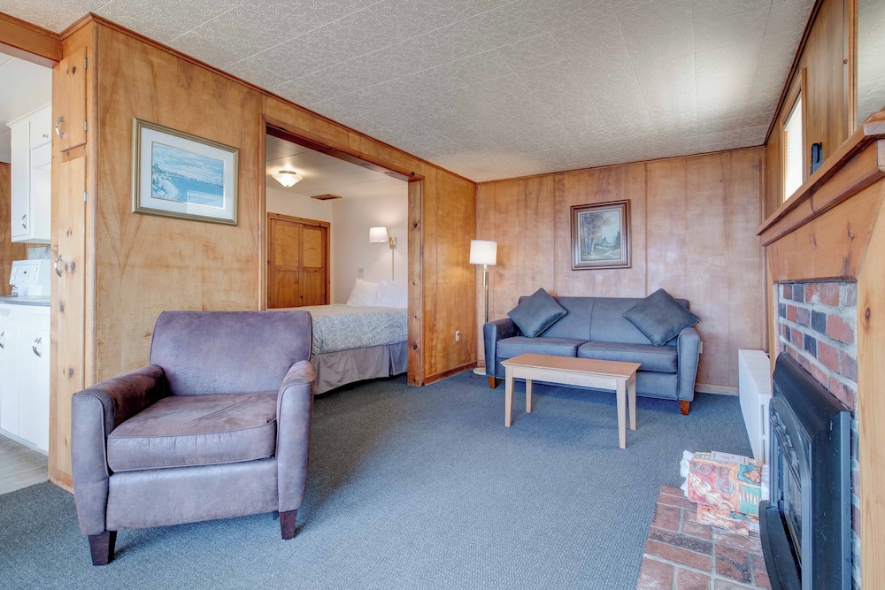 Ester Lee Oceanview Inn - photo 68