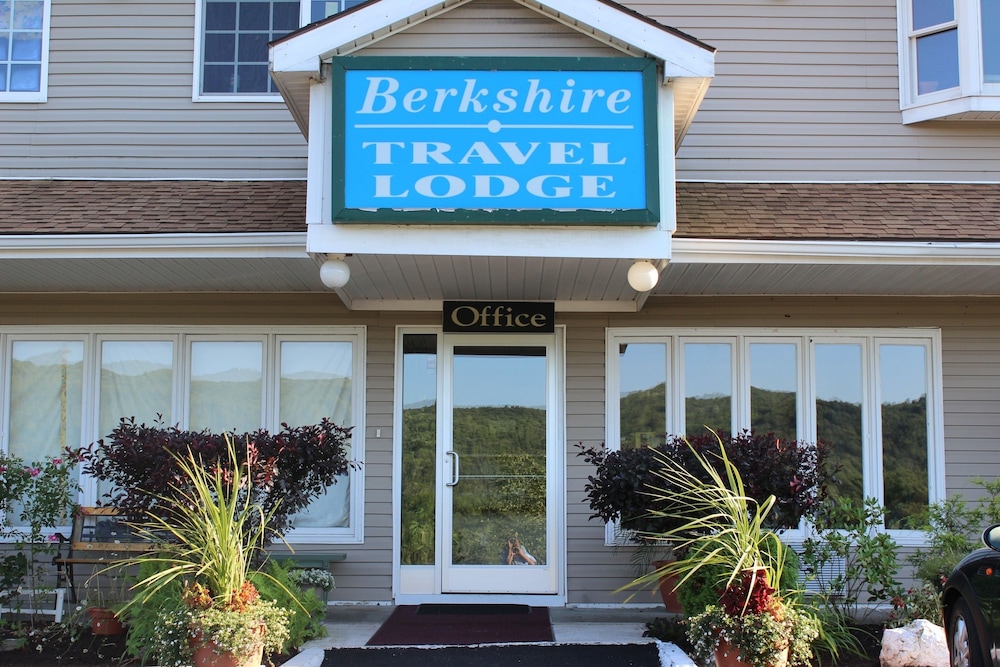 Berkshire Travel Lodge - featured photo
