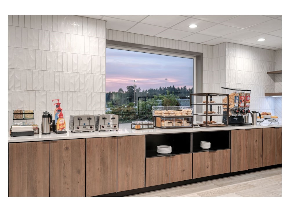 Holiday Inn Express Federal Way Seattle South by IHG - photo 51