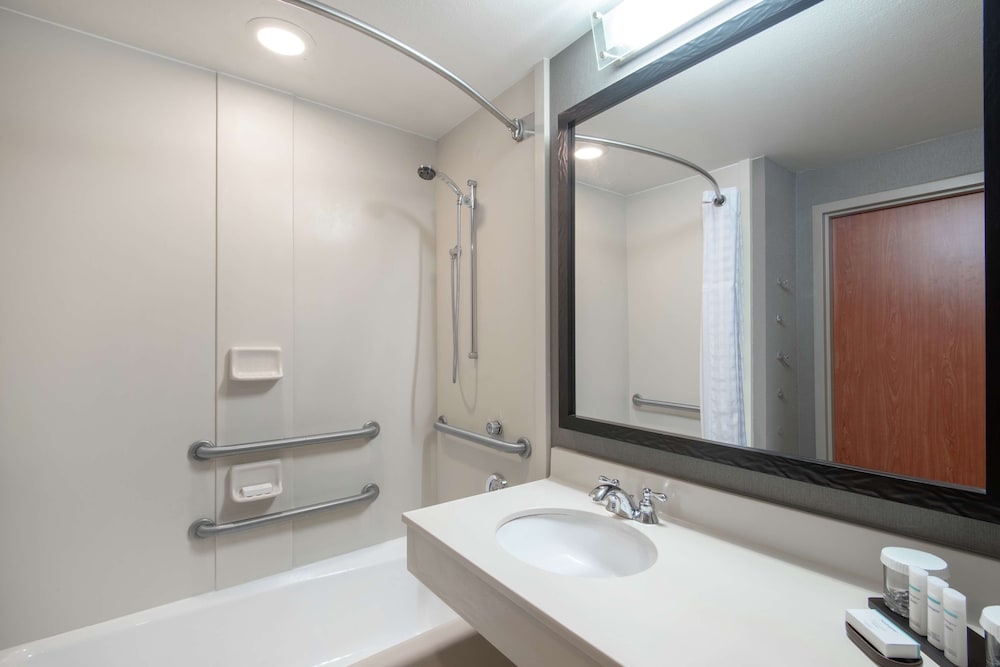 Embassy Suites Northwest Arkansas Hotel Spa & Convention - photo 37