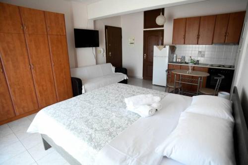Papi's Free Parking Apartments 1 Studio — 4-Star Luxury Hotel in Alexandroupoli, Greece