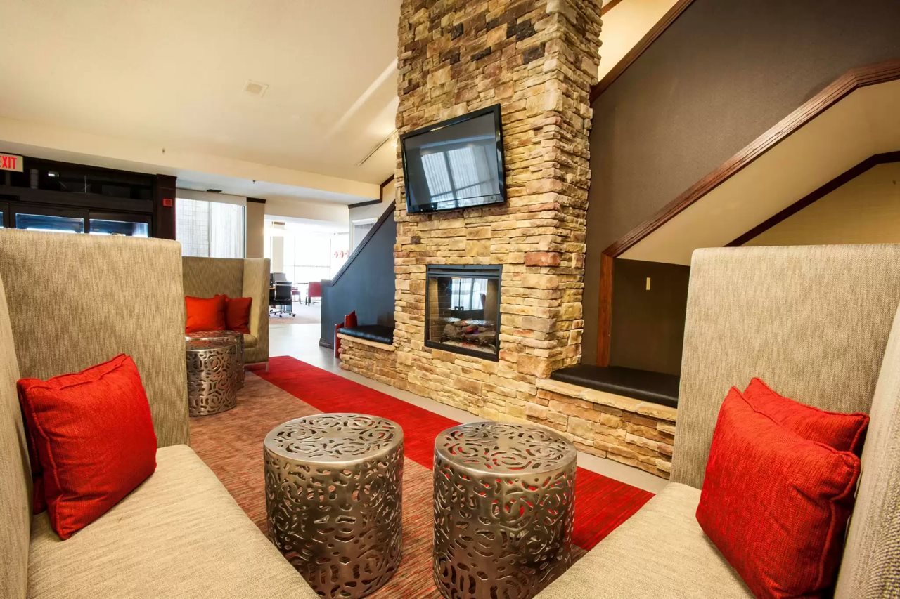 Radisson Hotel Madison - photo 7