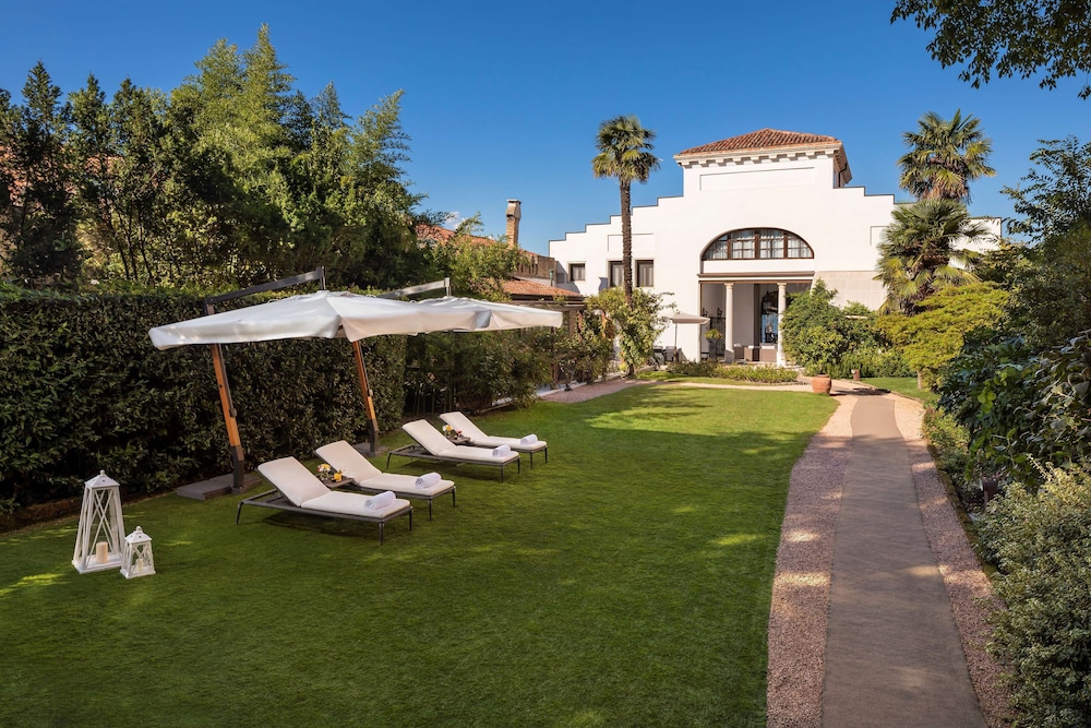 Grand Hotel Dei Dogi The Dedica Anthology Autograph Collection