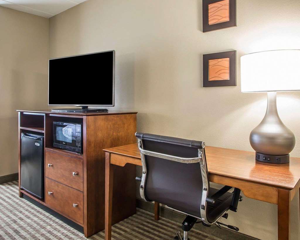Comfort Inn Hammond I 94 - photo 22