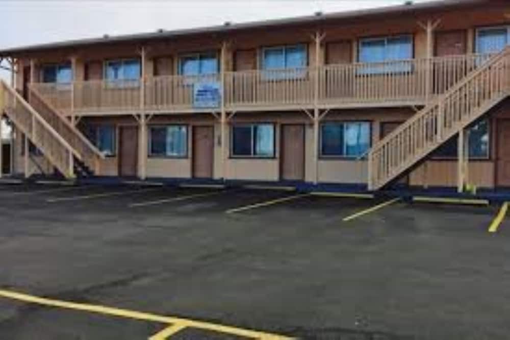 Summer Wind Budget Motel - photo 12