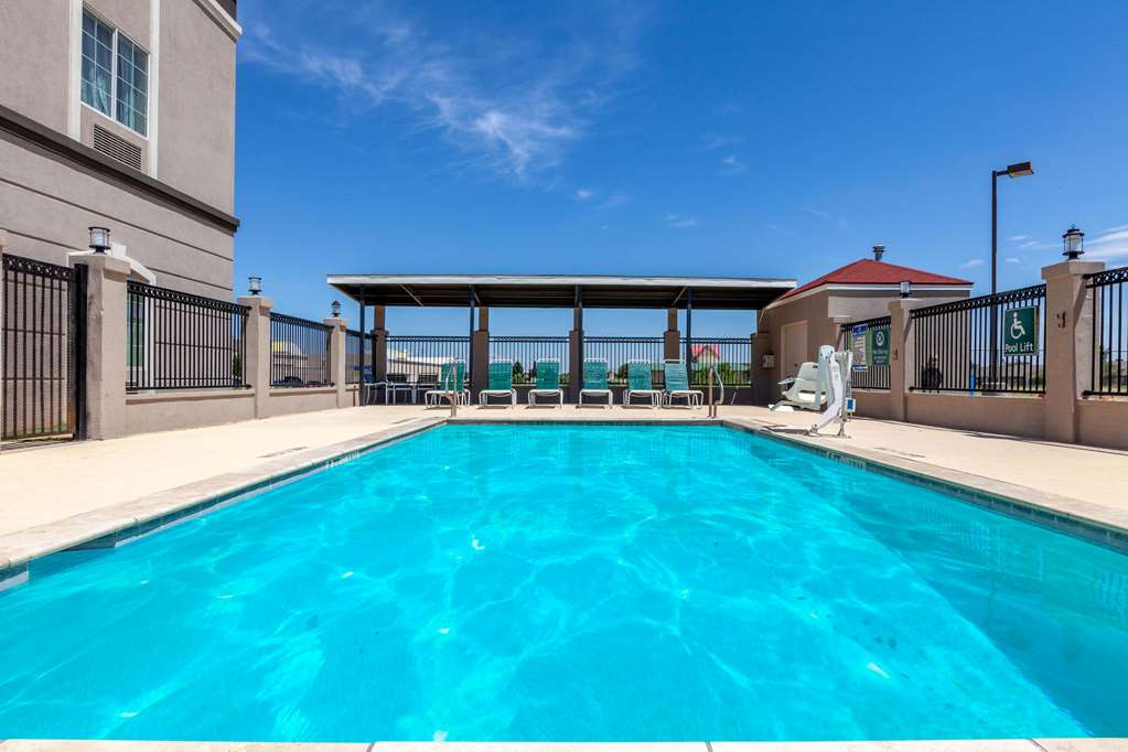 La Quinta Inn & Suites by Wyndham Midland North - photo 6