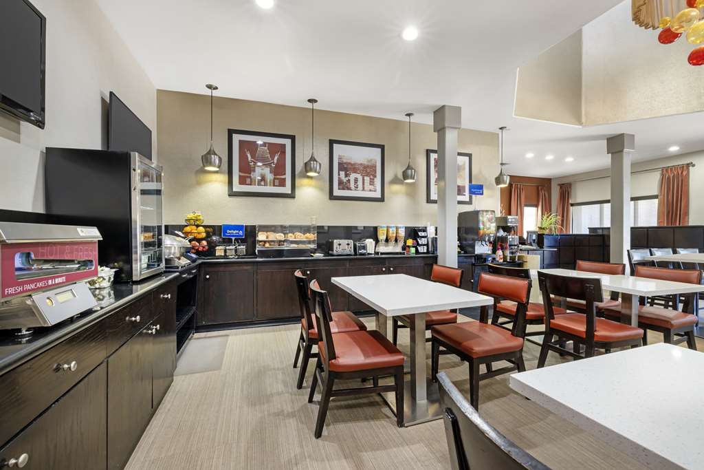 Best Western Royal Palace Inn & Suites - photo 47