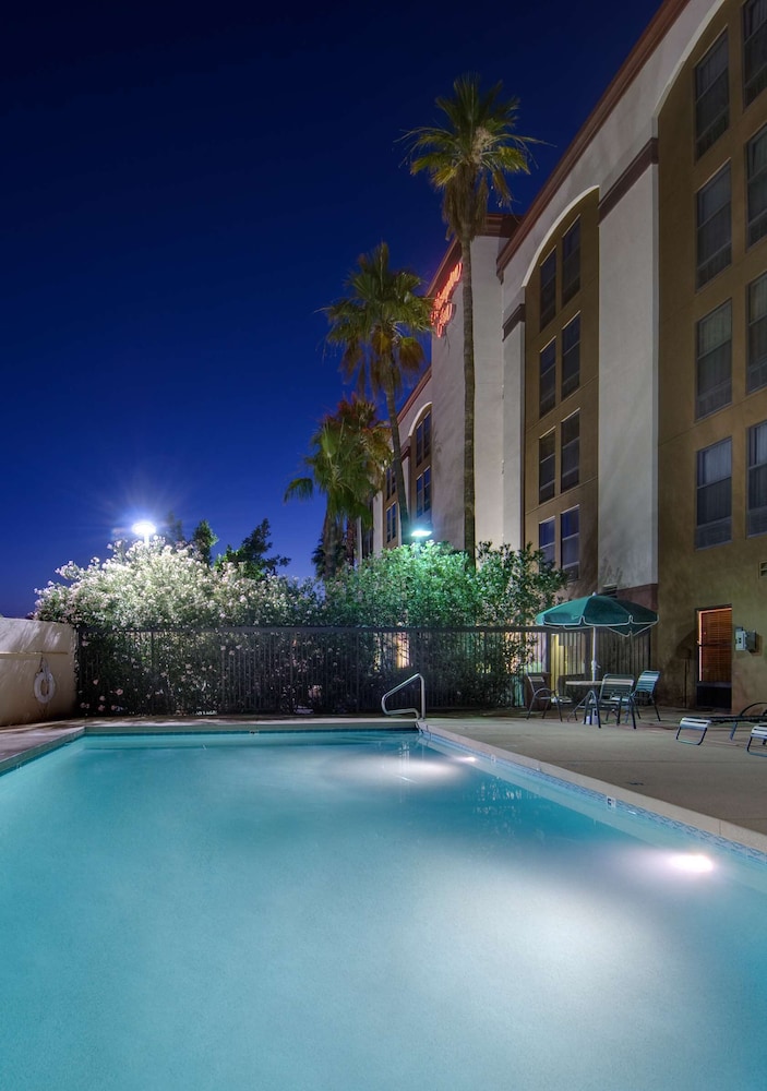 Hampton Inn Phoenix Glendale Peoria - photo 22