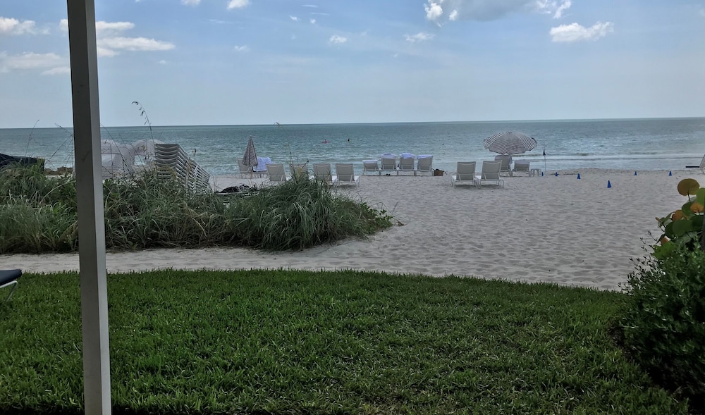 Edgewater Beach Hotel - photo 78