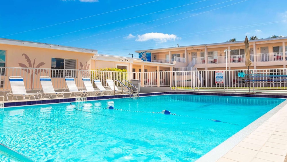 Belleair Beach Resort Motel - photo 36