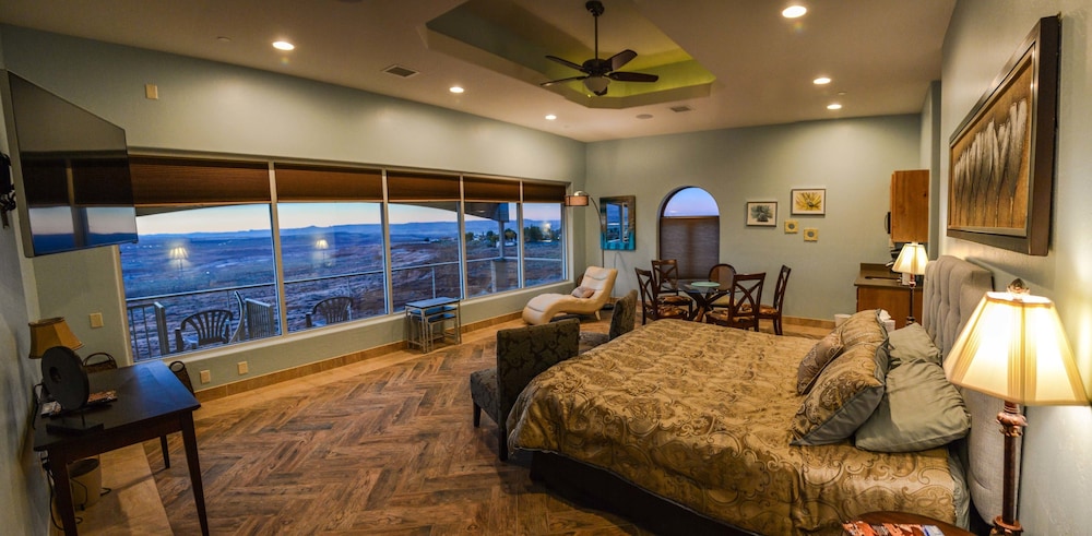 Oasis on the Rim - photo 19