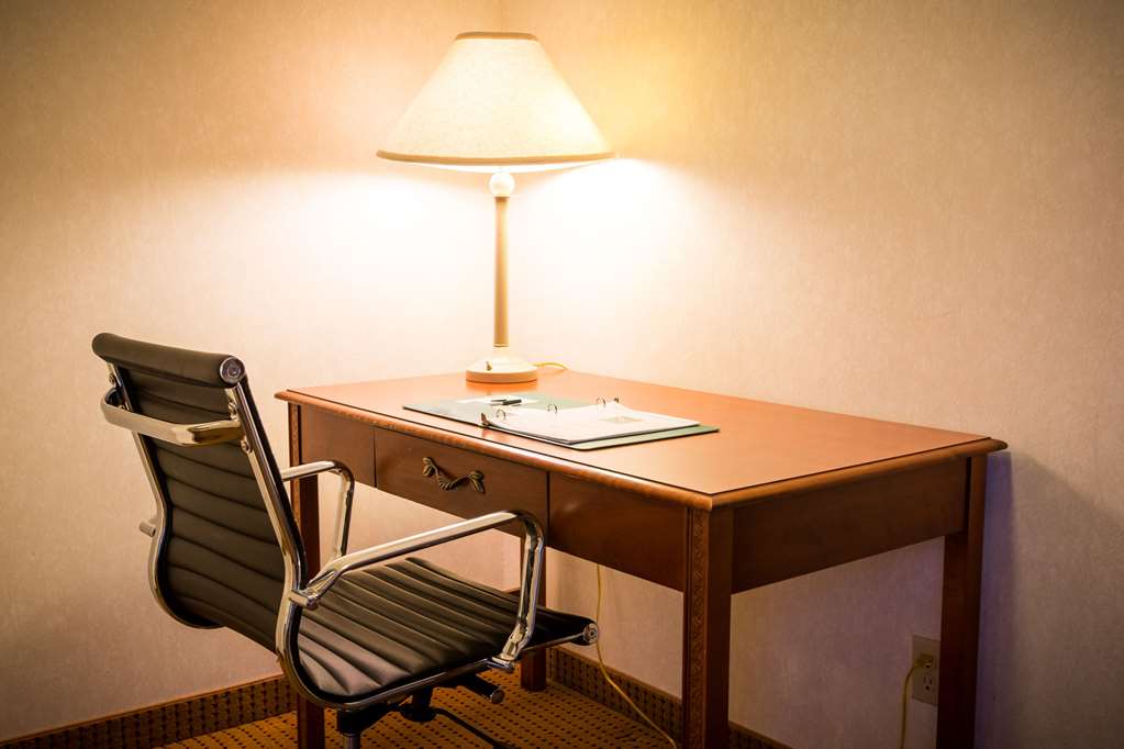 Quality Inn & Suites University - photo 34