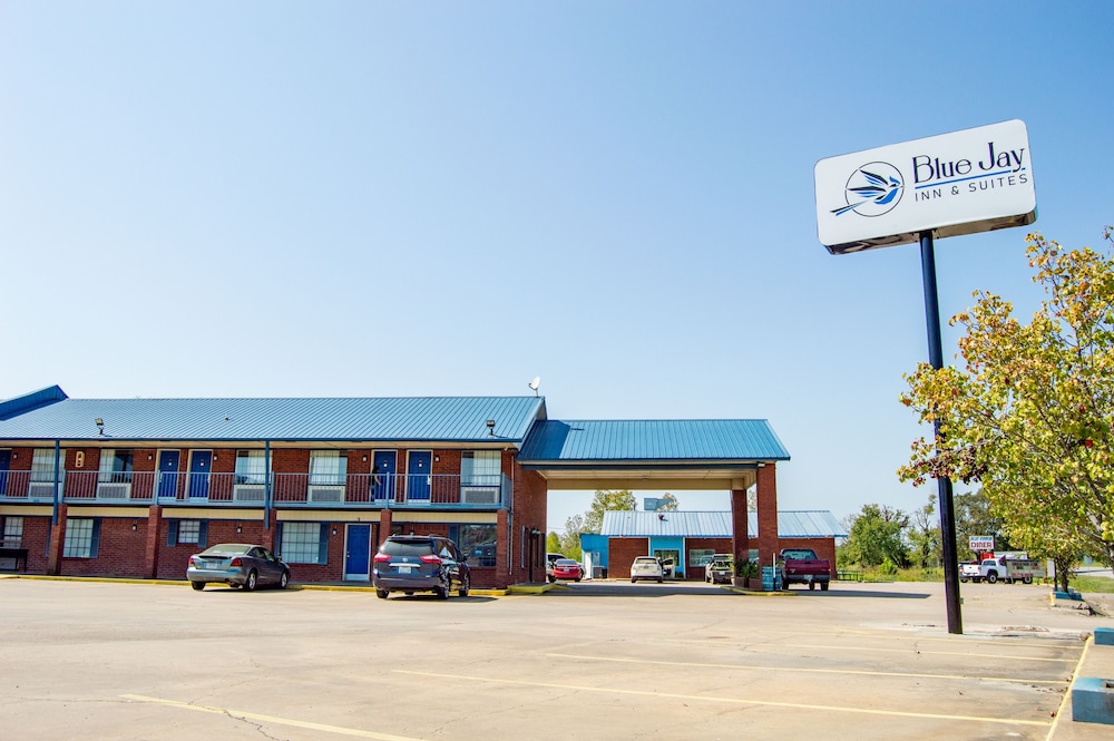 Blue Jay Inn and Suites - featured photo