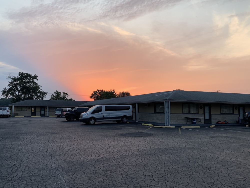 Gas Lite Motel - photo 52