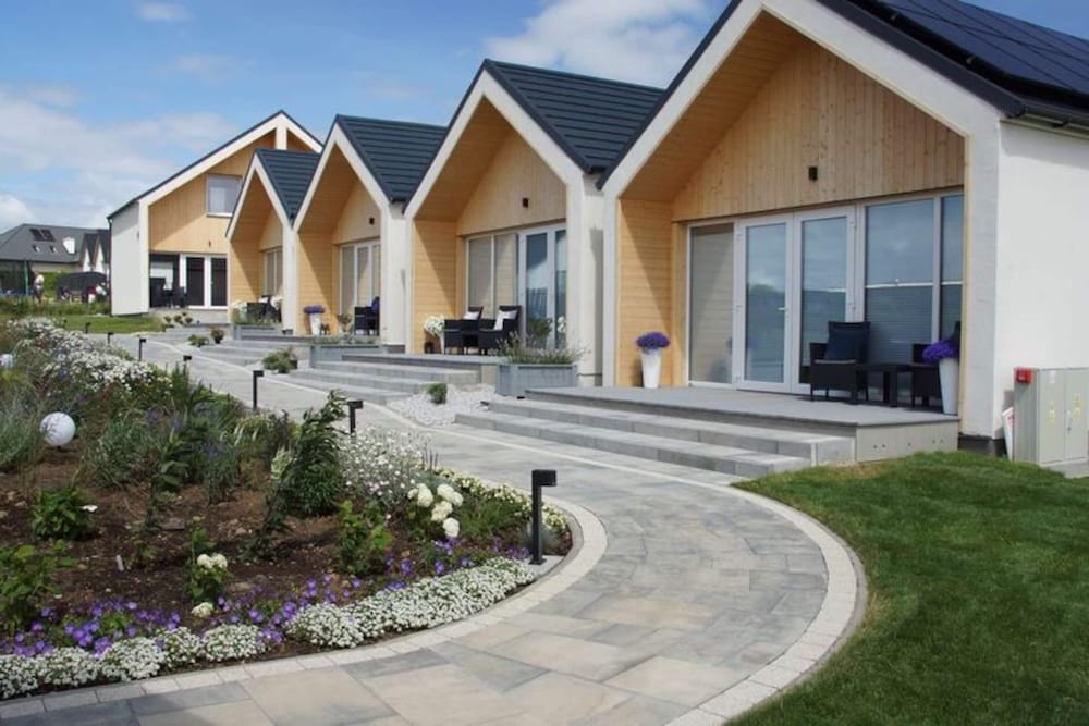 Air conditioned holiday homes 2 bedrooms — 4-Star Luxury Hotel in Mielno, Poland