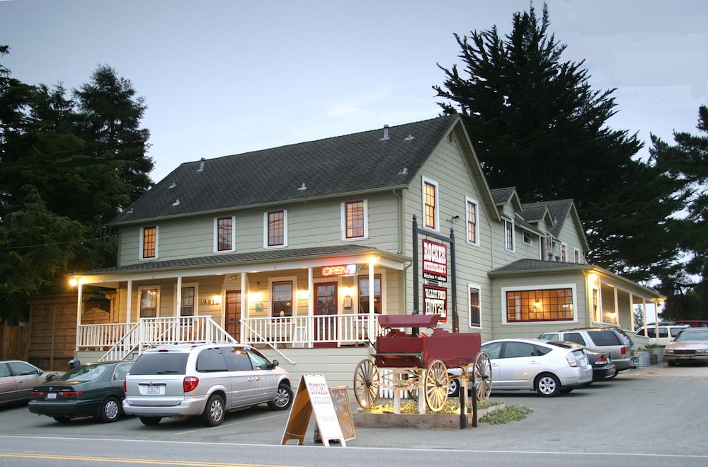 Valley Ford Hotel — hotel in Petaluma