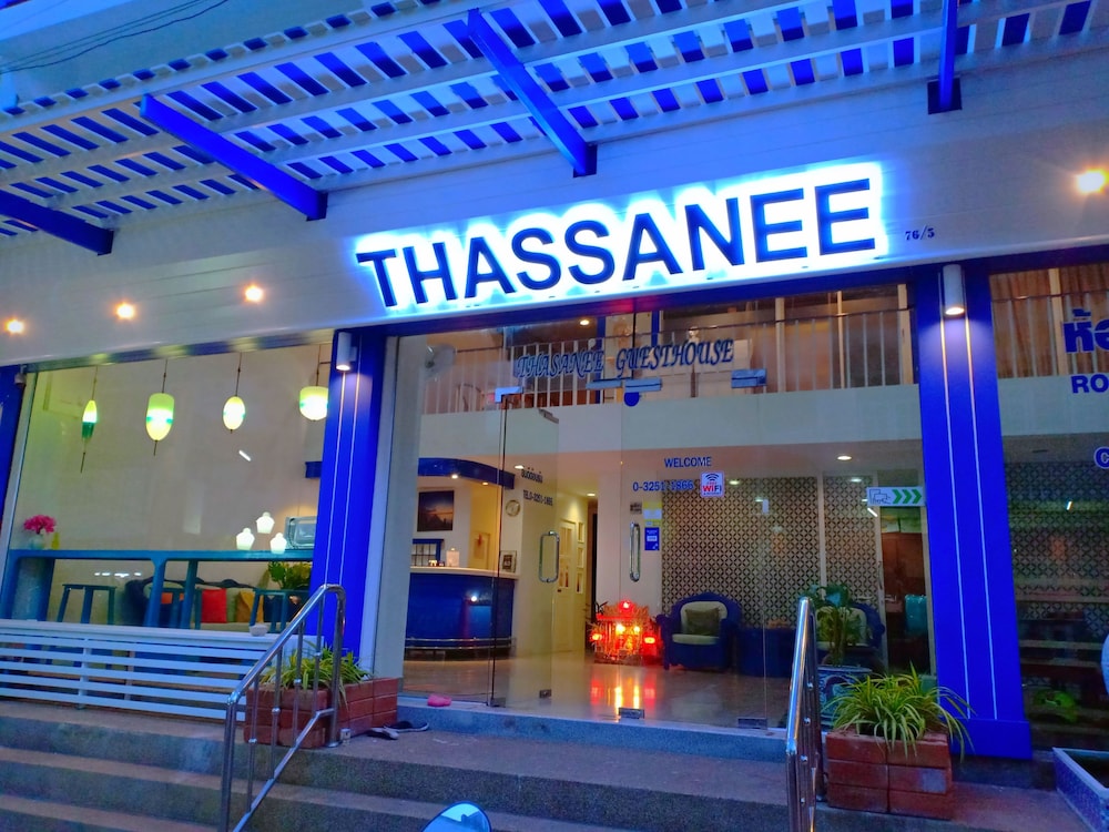 Thassanee Hotel - last minute hotel in Hua Hin